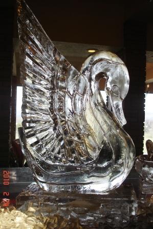 Carlisle Swan Shaped Ice Sculpture Mold For Party/Wedding